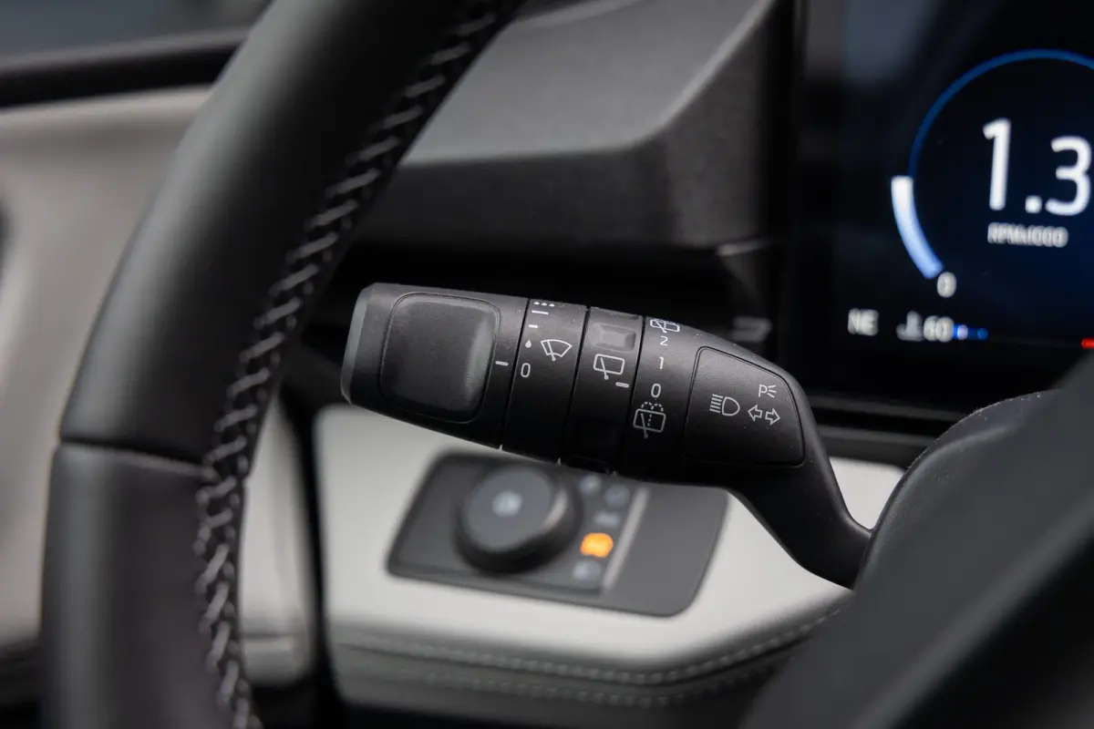 1.0 EcoBoost Sound Edition | High end B&O audio | Cruise adaptief | Matrix LED | Stuur/stoel/voorruit verwarming | Elektrisch bedienbare achterklep | Achteruitrijcamera | Afwijkende dakkleur
