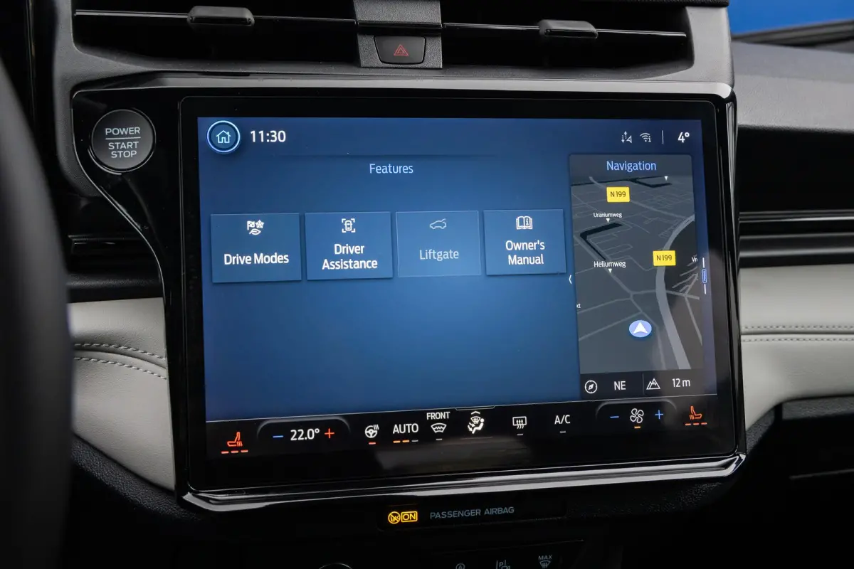 1.0 EcoBoost Sound Edition | High end B&O audio | Cruise adaptief | Matrix LED | Stuur/stoel/voorruit verwarming | Elektrisch bedienbare achterklep | Achteruitrijcamera | Afwijkende dakkleur