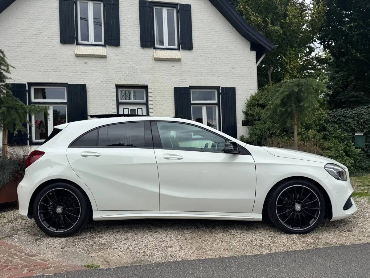180 AMG Night Edition Plus|Pano|Automaat|