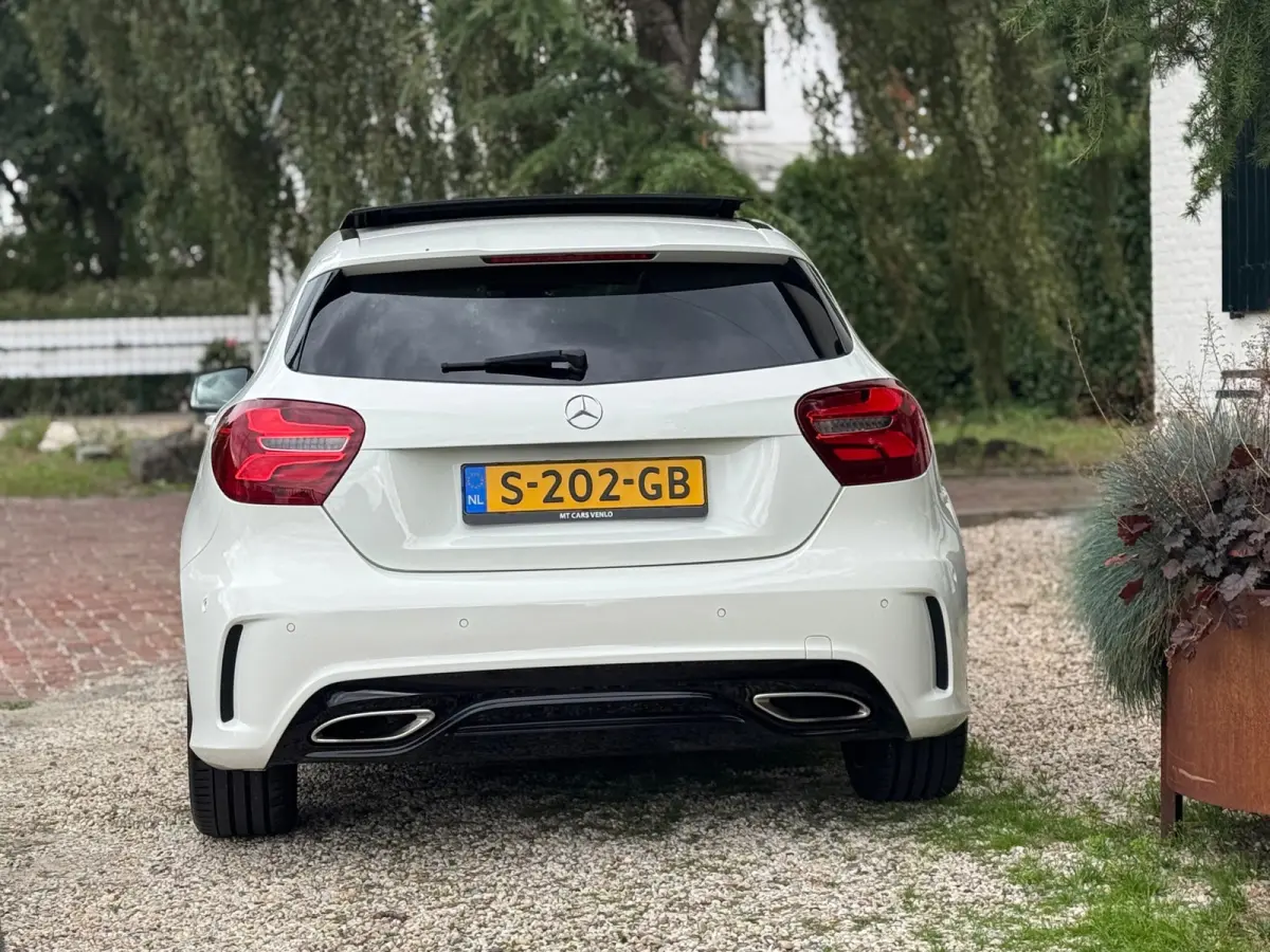 180 AMG Night Edition Plus|Pano|Automaat|