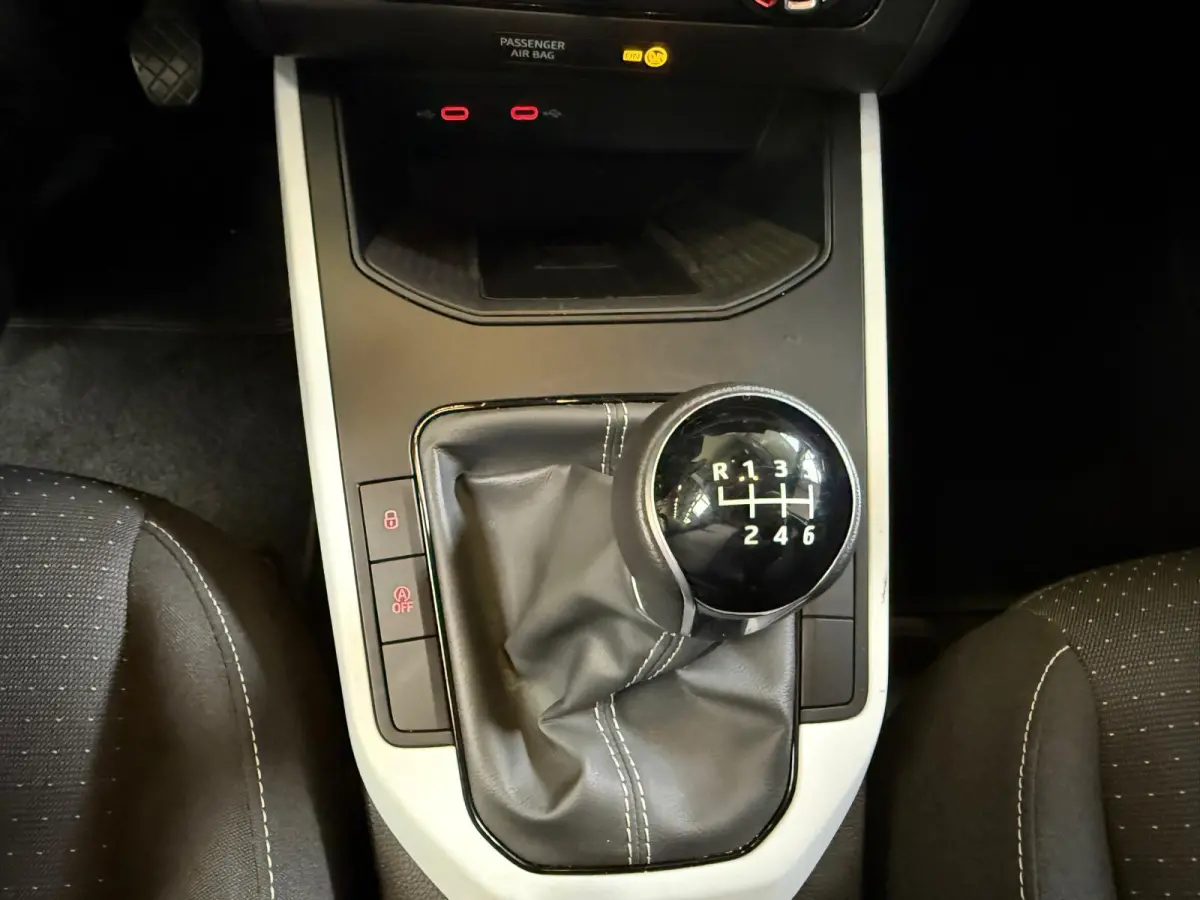 1.0 TSI Style Navi, Stoel/Verwarming, Cruise Control