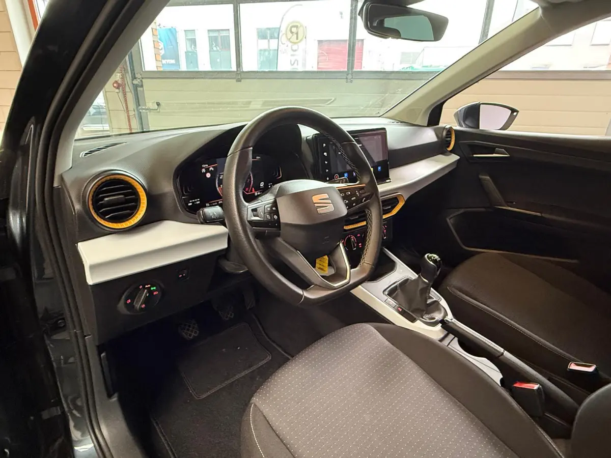1.0 TSI Style Navi, Stoel/Verwarming, Cruise Control