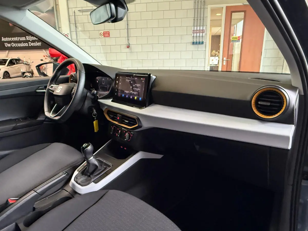 1.0 TSI Style Navi, Stoel/Verwarming, Cruise Control