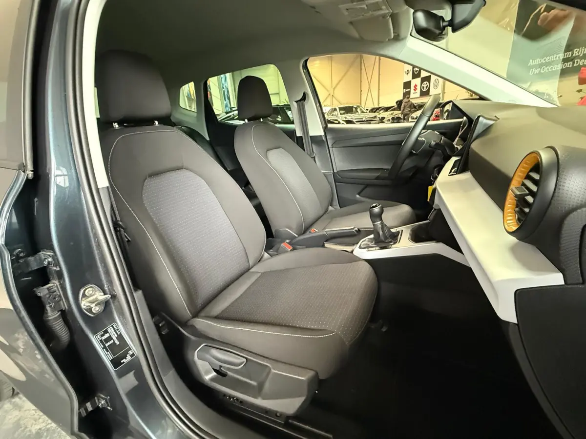 1.0 TSI Style Navi, Stoel/Verwarming, Cruise Control