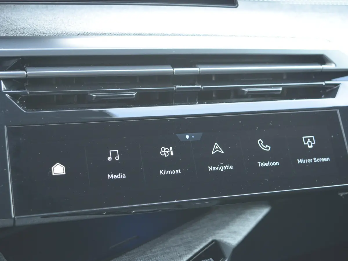 1.2 Hybrid 136 GT NAVIGATIE & CARPLAY | ACHTERUITRIJCAMERA MET SENSOREN | E.C.C. |