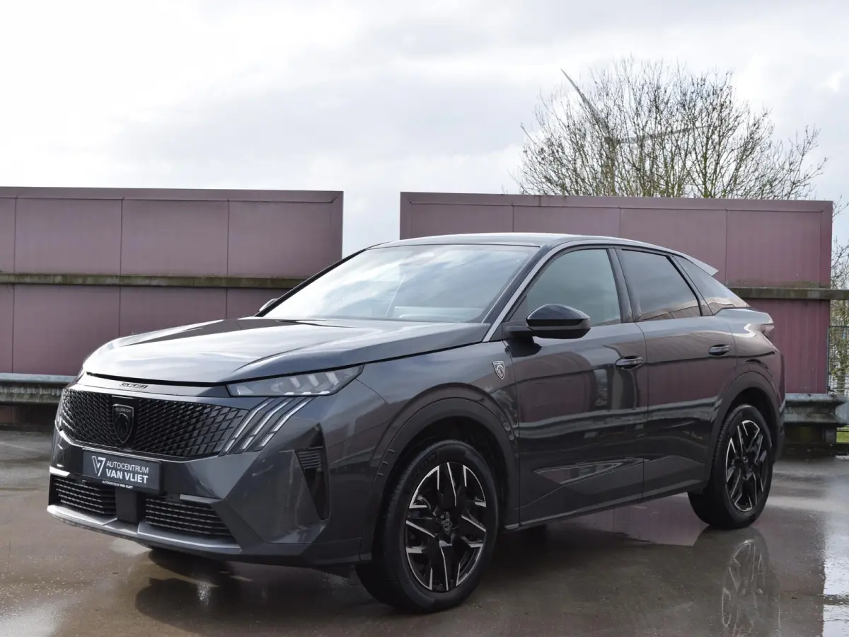 1.2 Hybrid 136 GT NAVIGATIE & CARPLAY | ACHTERUITRIJCAMERA MET SENSOREN | E.C.C. |