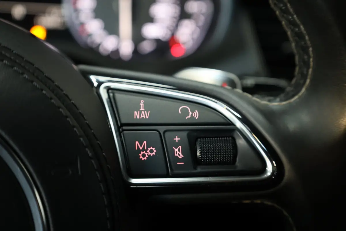4.0 TFSI quattro KERAMISCH/NACHTZICHT/LUCHTV/SOFTCLOSE/DAK/LEER+S.VERKOELING+MASSAGE/21"LMV/360/ACC/ECC/12 MND GARANTIE!