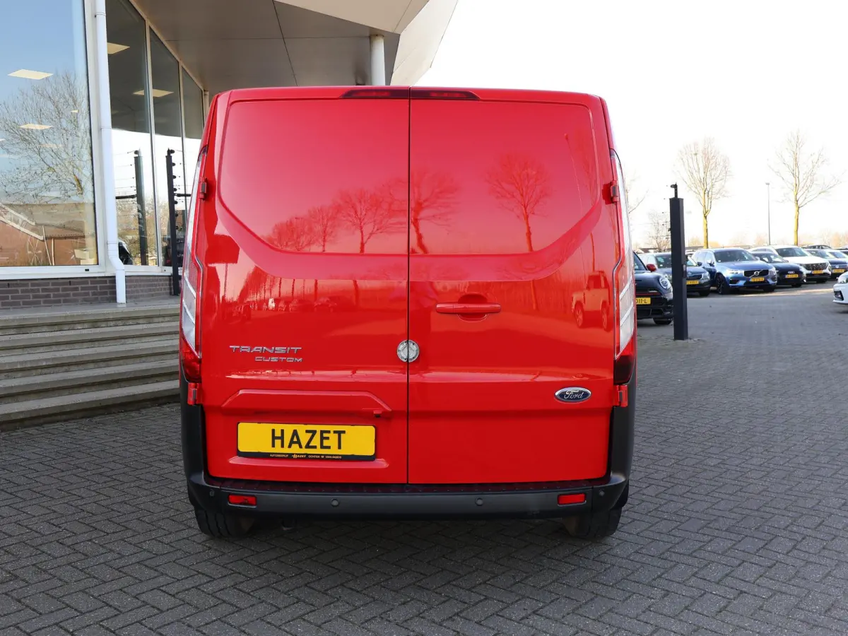 320 2.0 TDCI 130 PK TRAIL DUBBEL CABINE L2H1 6-PERS. + LEDER | RAPTOR GRILLE | CARPLAY | CAMERA | LMV
