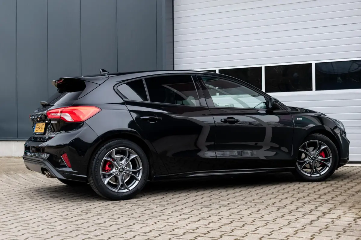 1.0 EcoBoost Hybrid ST Line X|CAMERA|CLIMATE|NAVI|CARPLAY|PDC