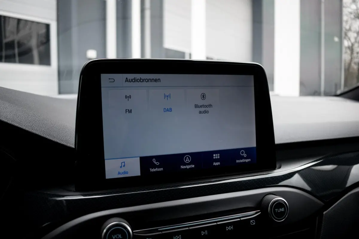 1.0 EcoBoost Hybrid ST Line X|CAMERA|CLIMATE|NAVI|CARPLAY|PDC