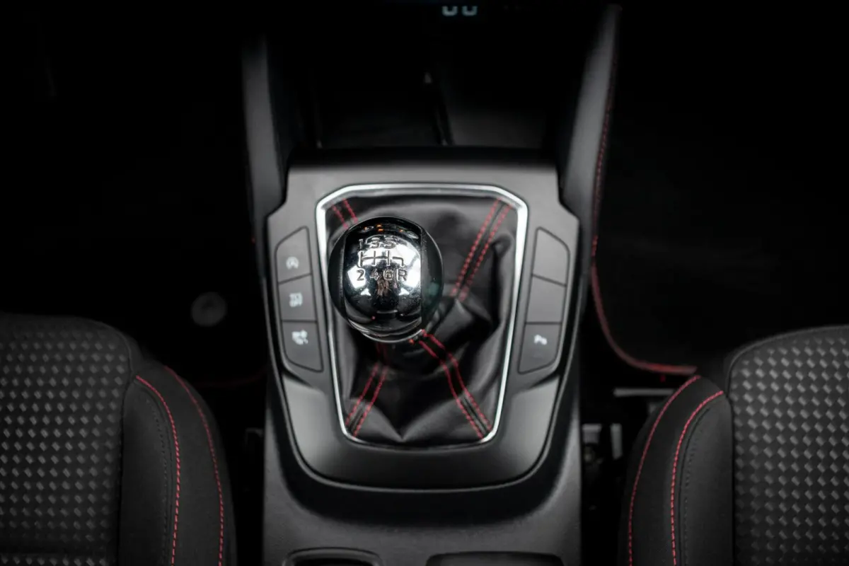 1.0 EcoBoost Hybrid ST Line X|CAMERA|CLIMATE|NAVI|CARPLAY|PDC