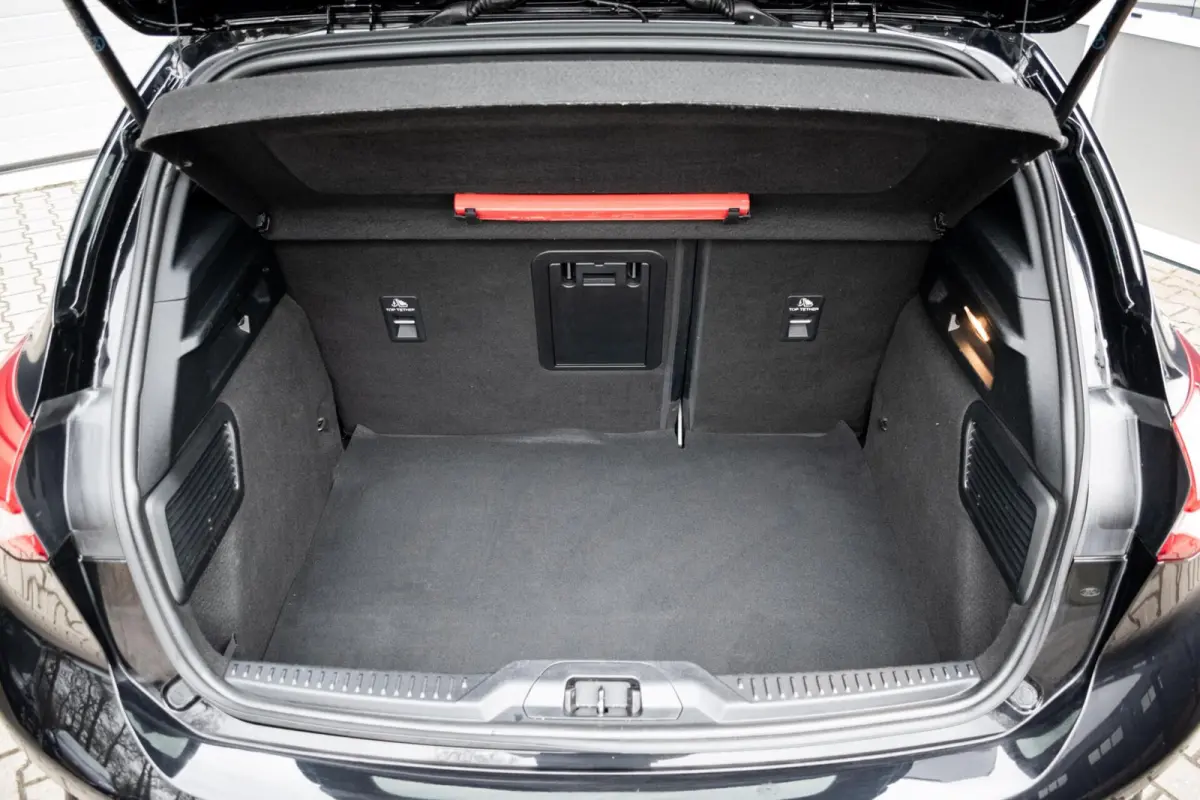 1.0 EcoBoost Hybrid ST Line X |INCL. ONDERHOUD|CAMERA|CLIMATE|NAVI|CARPLAY|PDC