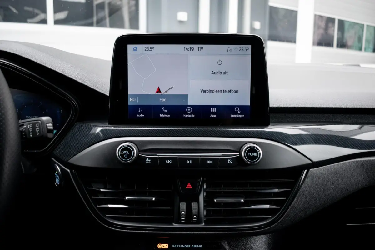 1.0 EcoBoost Hybrid ST Line X|CAMERA|CLIMATE|NAVI|CARPLAY|PDC
