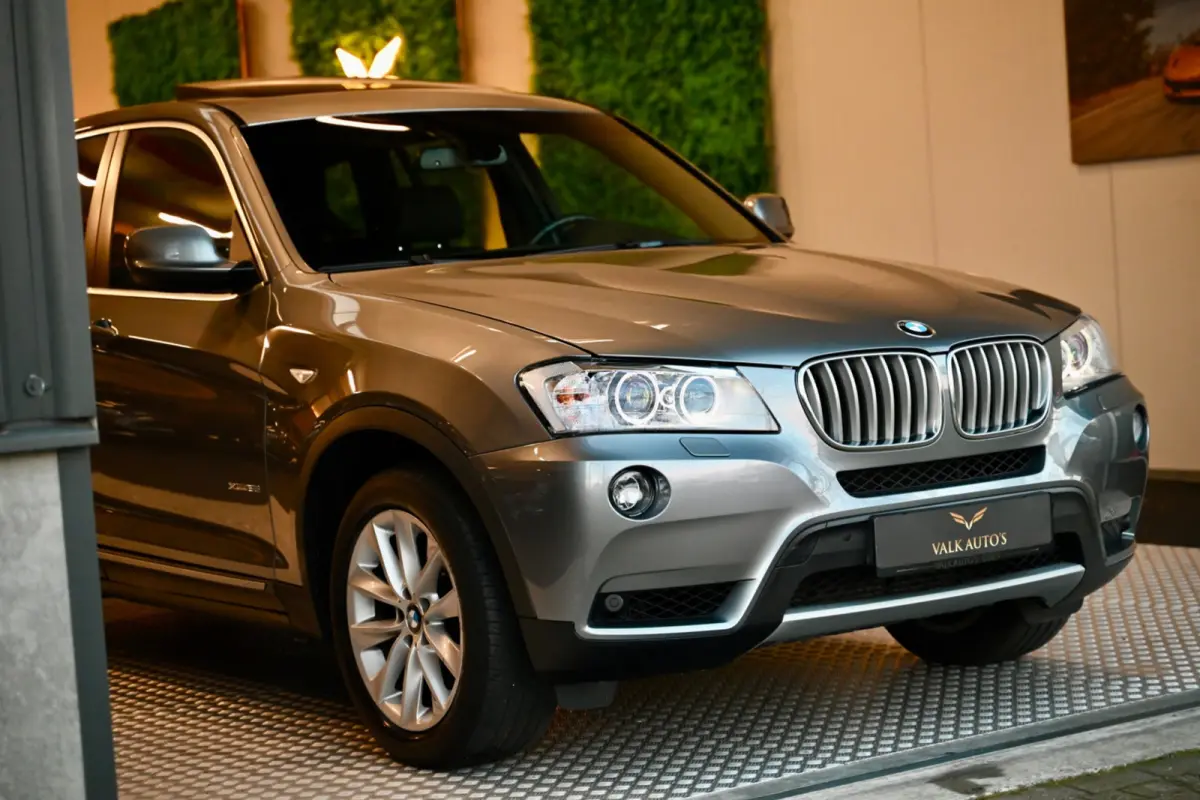 XDrive35i High Executive - Stuurverwarming - Achterbank Verwarmd - Xenon - Keyless Entry - Panoramadak - Navigatie Prof -