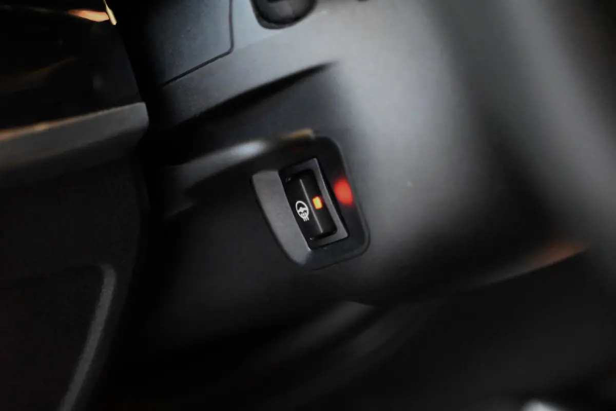 XDrive35i High Executive - Stuurverwarming - Achterbank Verwarmd - Xenon - Keyless Entry - Panoramadak - Navigatie Prof -
