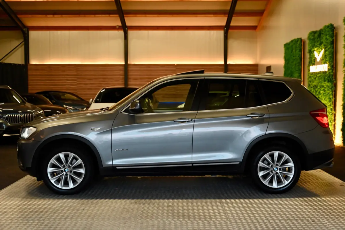 XDrive35i High Executive - Stuurverwarming - Achterbank Verwarmd - Xenon - Keyless Entry - Panoramadak - Navigatie Prof -