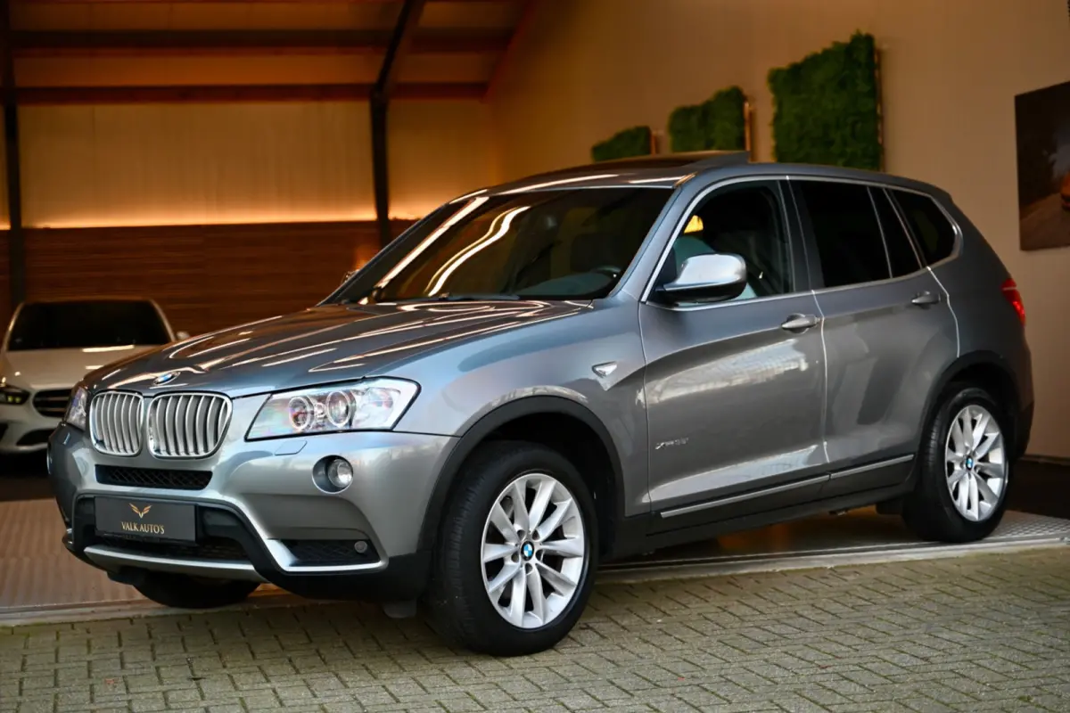 XDrive35i High Executive - Stuurverwarming - Achterbank Verwarmd - Xenon - Keyless Entry - Panoramadak - Navigatie Prof -