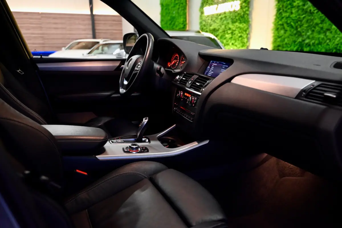 XDrive35i High Executive - Stuurverwarming - Achterbank Verwarmd - Xenon - Keyless Entry - Panoramadak - Navigatie Prof -