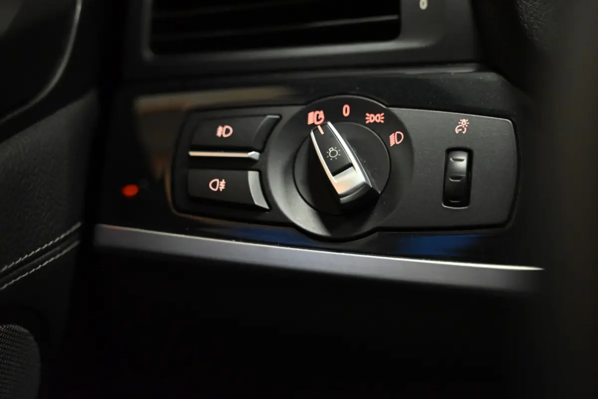 XDrive35i High Executive - Stuurverwarming - Achterbank Verwarmd - Xenon - Keyless Entry - Panoramadak - Navigatie Prof -