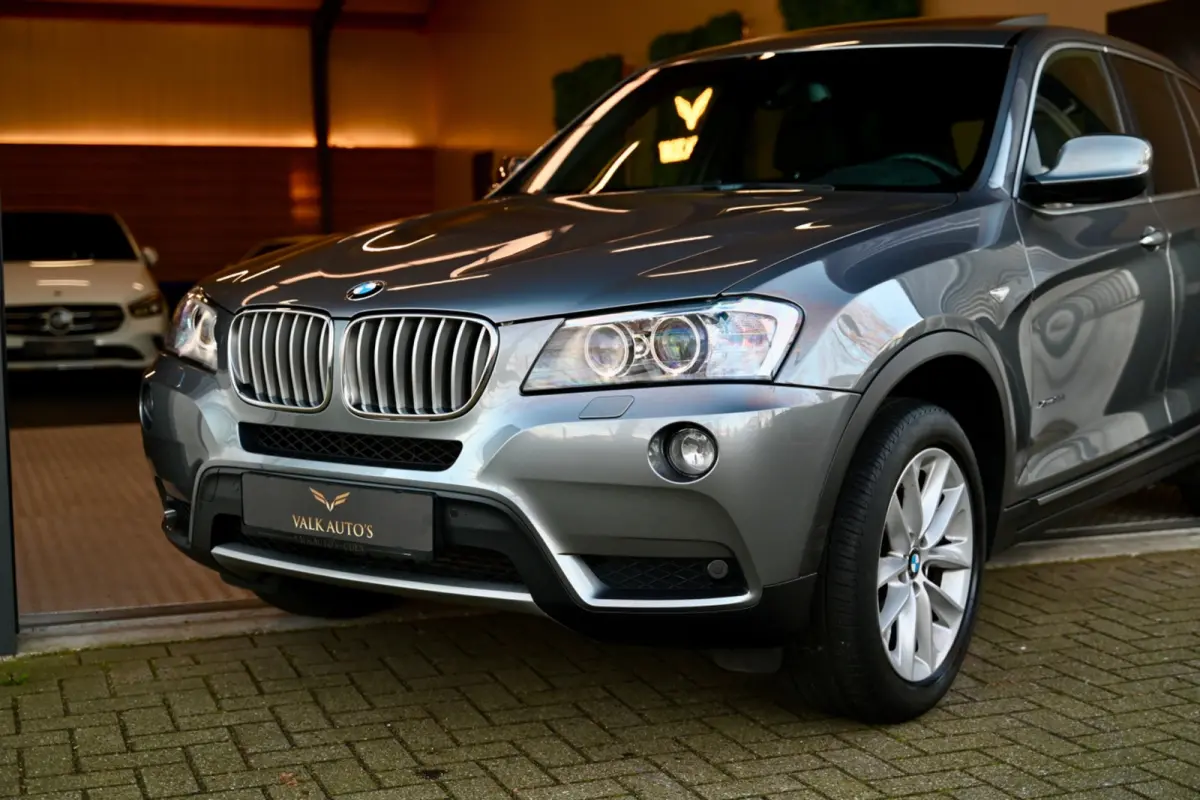 XDrive35i High Executive - Stuurverwarming - Achterbank Verwarmd - Xenon - Keyless Entry - Panoramadak - Navigatie Prof -