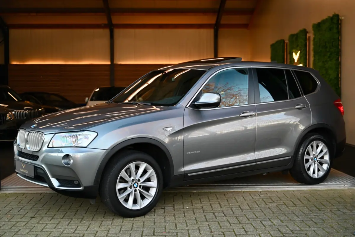 XDrive35i High Executive - Stuurverwarming - Achterbank Verwarmd - Xenon - Keyless Entry - Panoramadak - Navigatie Prof -