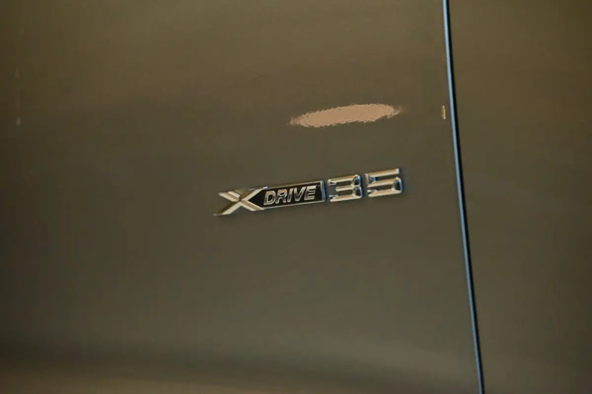 XDrive35i High Executive - Stuurverwarming - Achterbank Verwarmd - Xenon - Keyless Entry - Panoramadak - Navigatie Prof -