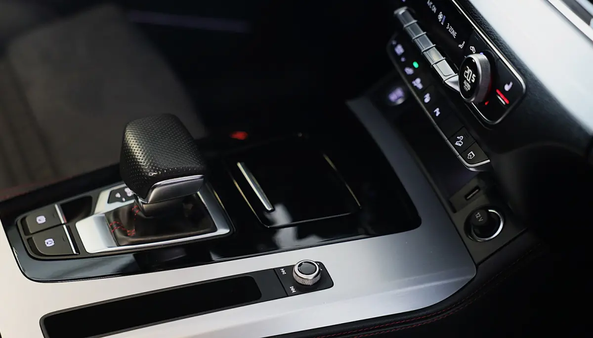 55 TFSI e Quattro SQ5 Look / Massage / 360 Camera / B & O / Lane Assist / Virtual Cockpit / Open Pano / Led / 22 Inch