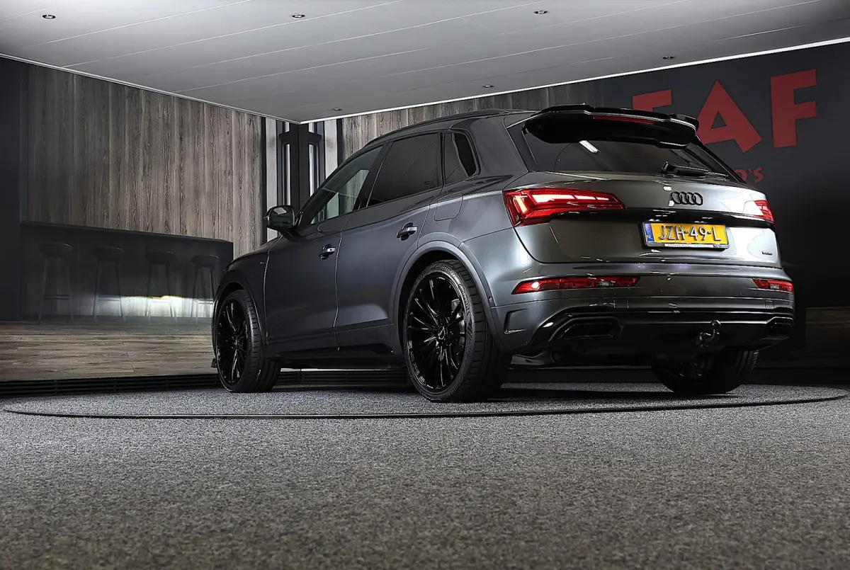 55 TFSI e Quattro SQ5 Look / Massage / 360 Camera / B & O / Lane Assist / Virtual Cockpit / Open Pano / Led / 22 Inch