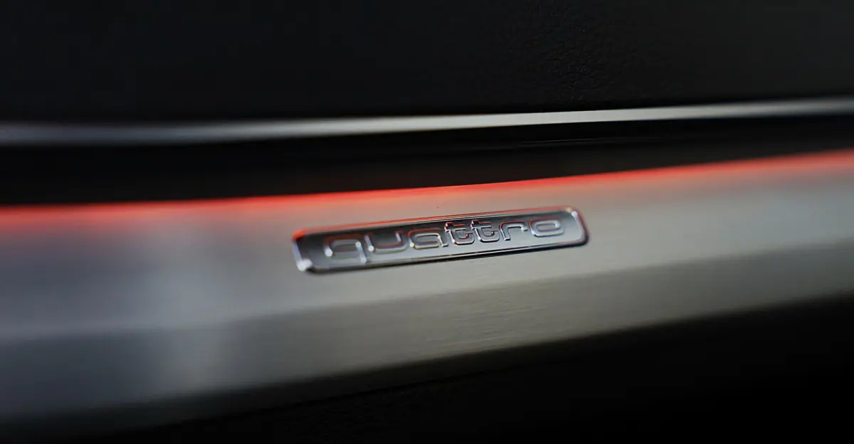 55 TFSI e Quattro SQ5 Look / Massage / 360 Camera / B & O / Lane Assist / Virtual Cockpit / Open Pano / Led / 22 Inch