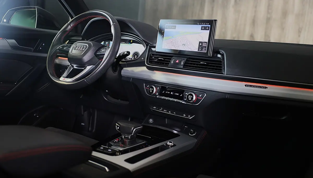 55 TFSI e Quattro SQ5 Look / Massage / 360 Camera / B & O / Lane Assist / Virtual Cockpit / Open Pano / Led / 22 Inch