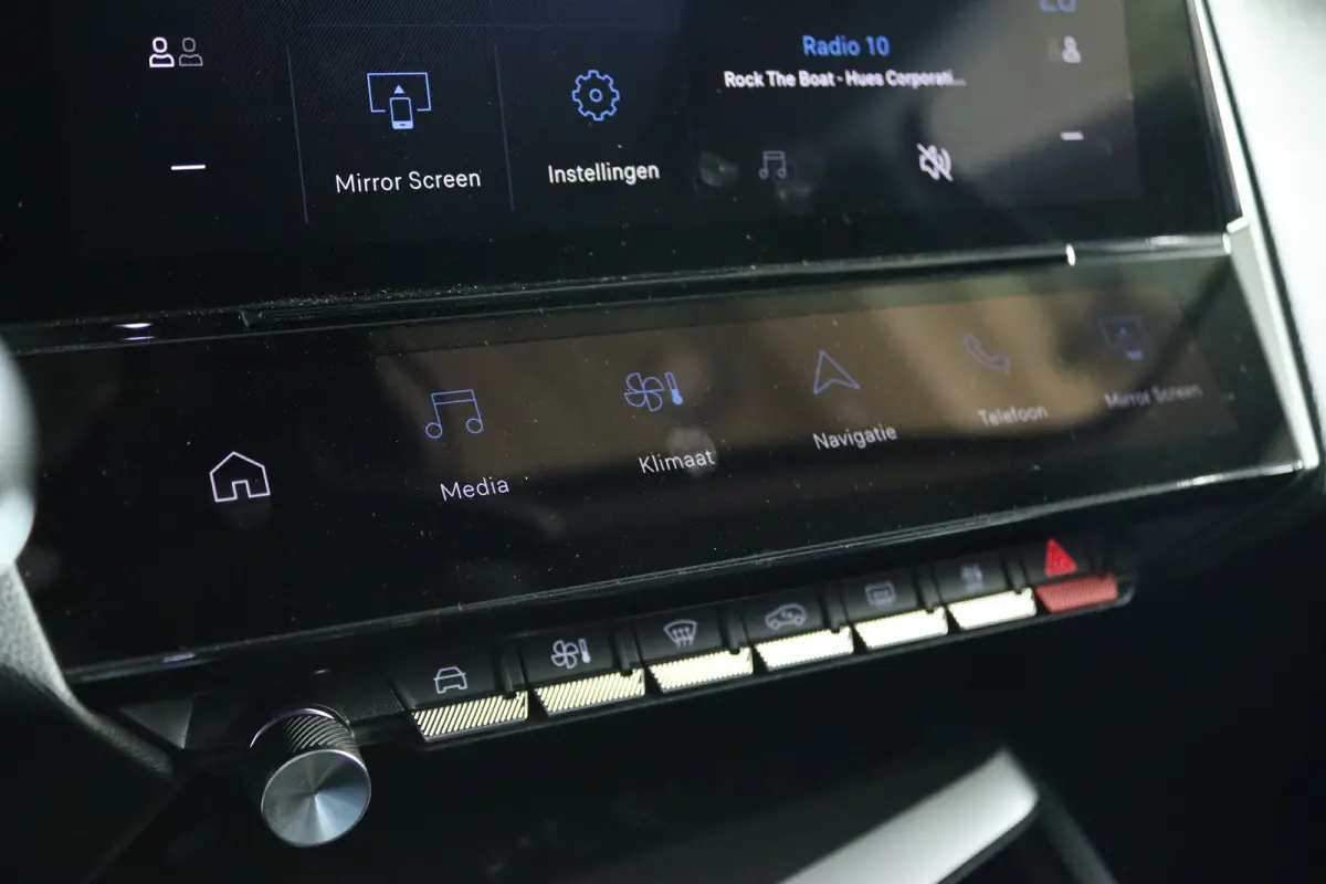 1.2 Hybrid 145 e-DCS6 Allure | Adapt. Cruise | 360 Camera | Navi | Carplay | LMV | LED | PDC | Climate