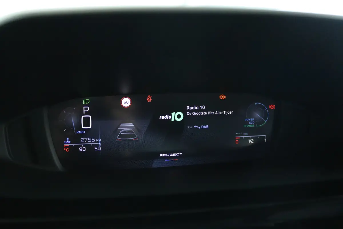 1.2 Hybrid 145 e-DCS6 Allure | Adapt. Cruise | 360 Camera | Navi | Carplay | LMV | LED | PDC | Climate