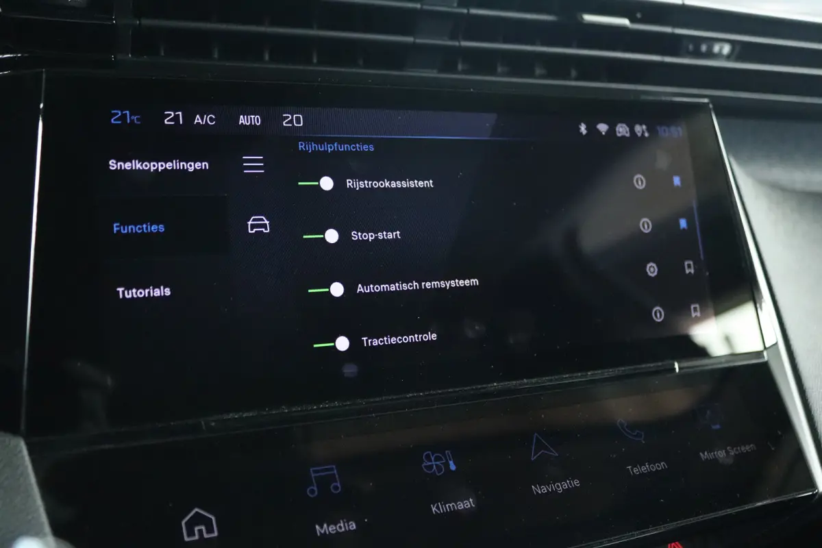 1.2 Hybrid 145 e-DCS6 Allure | Adapt. Cruise | 360 Camera | Navi | Carplay | LMV | LED | PDC | Climate