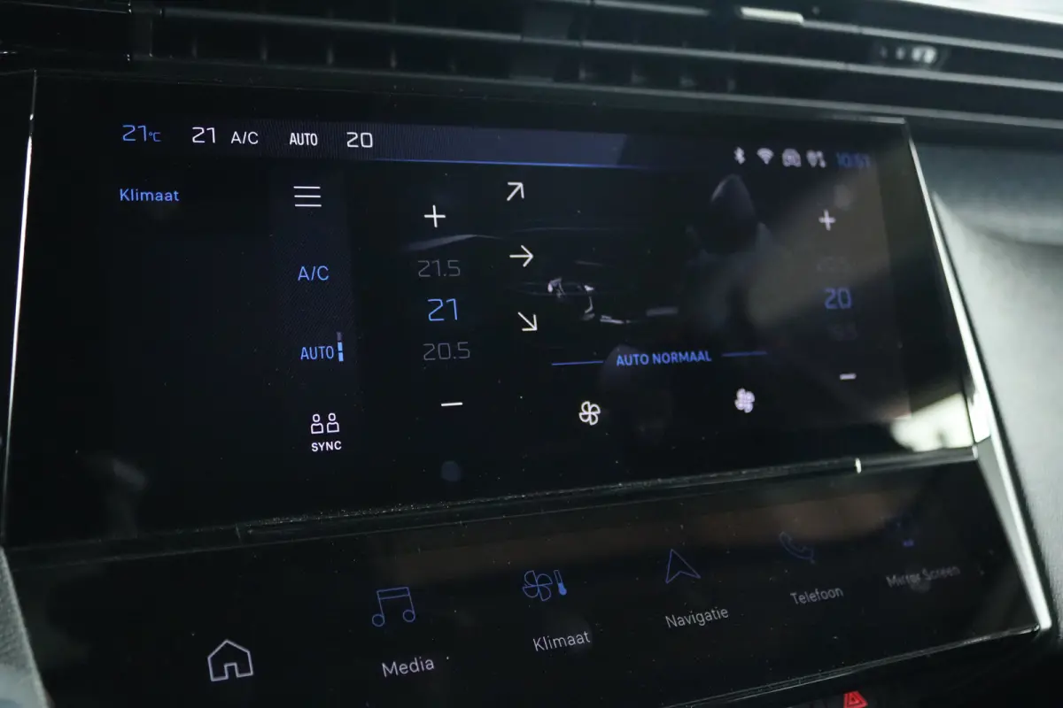1.2 Hybrid 145 e-DCS6 Allure | Adapt. Cruise | 360 Camera | Navi | Carplay | LMV | LED | PDC | Climate