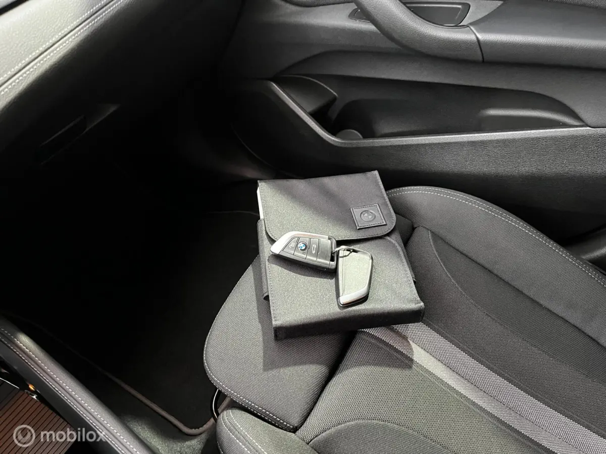sDrive18i Executive