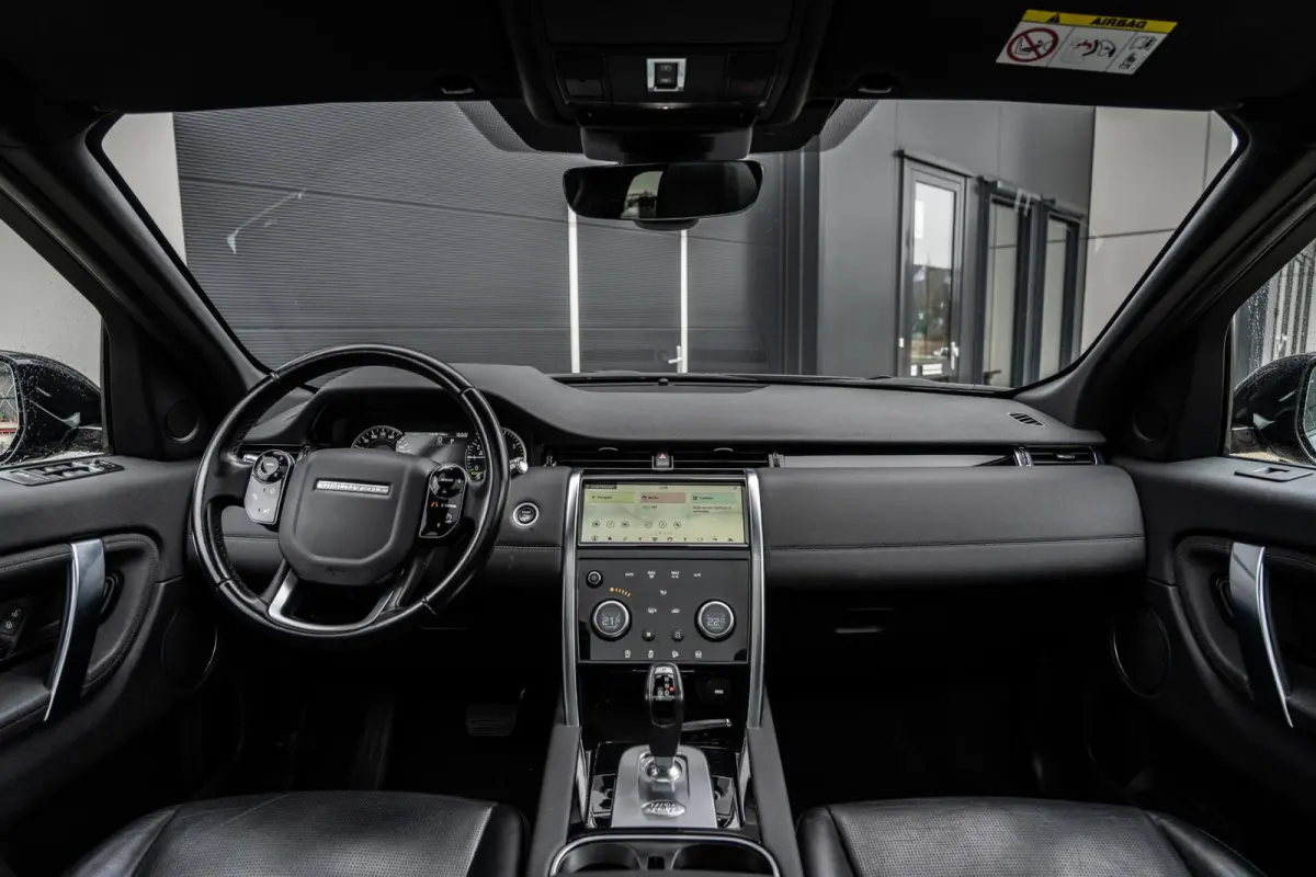 P300e 1.5 R-Dynamic HSE PANO VOL!