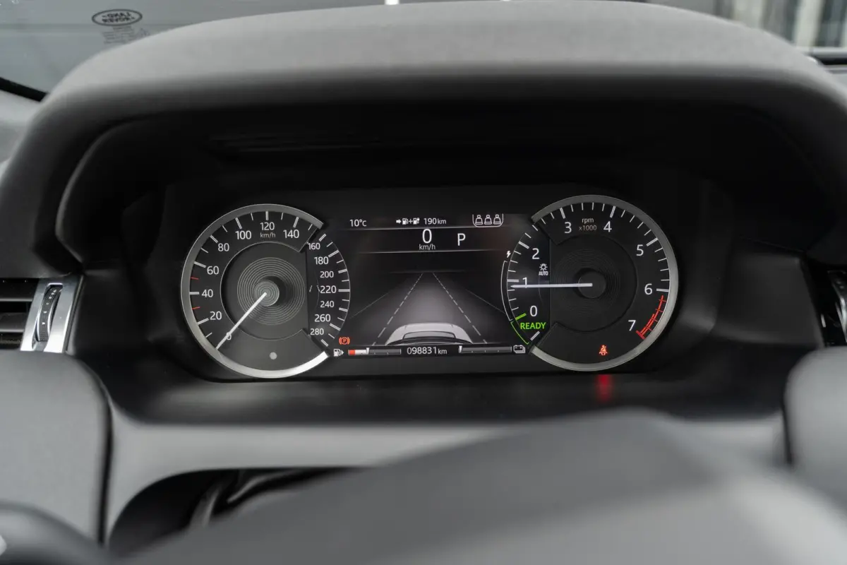 P300e 1.5 R-Dynamic HSE PANO VOL!