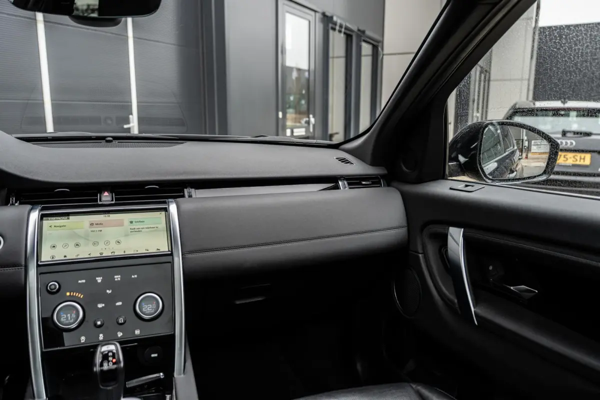 P300e 1.5 R-Dynamic HSE PANO VOL!