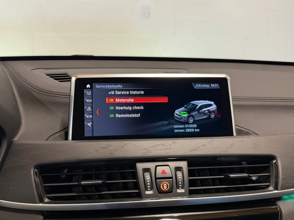 XDrive25e X-line - Trekhaak - Camera - Stoelverwarming