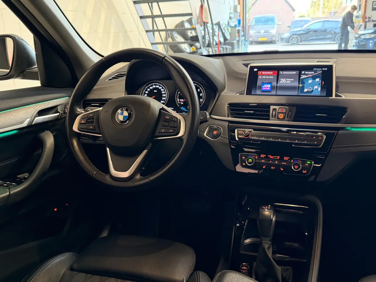 XDrive25e X-line - Trekhaak - Camera - Stoelverwarming