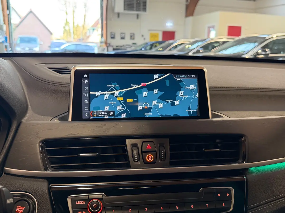 XDrive25e X-line - Trekhaak - Camera - Stoelverwarming