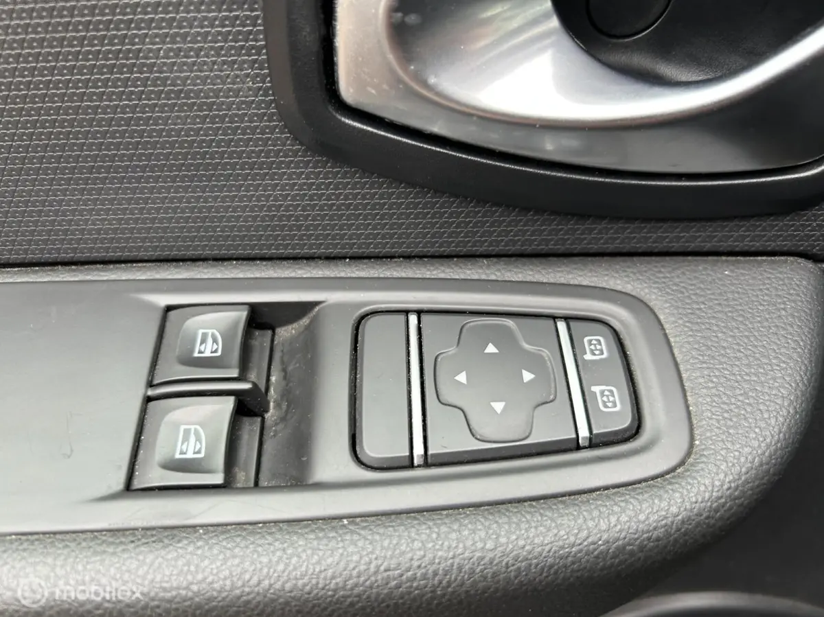 0.9 TCe Limited * AIRCO *