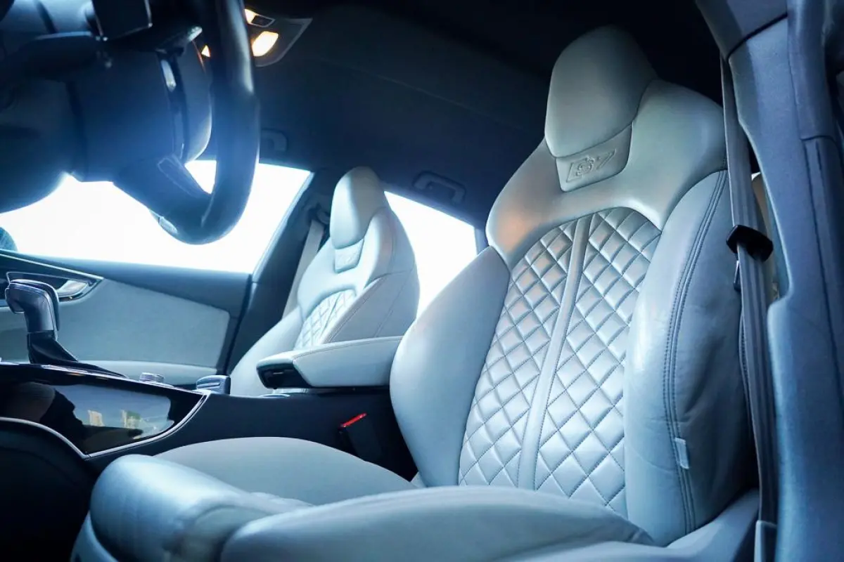 4.0 TFSI S7 quattro Pro Line Plus / Luchtvering / RS Stoelen