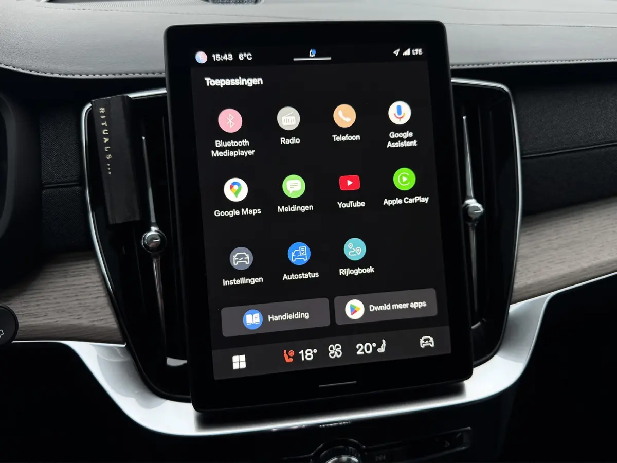 2.0 T8 Ultra Dark | Pano | Trekhaak | Bowers&Wilkins | Memory | 360 camera | Head Up | Plug-in hybrid AWD