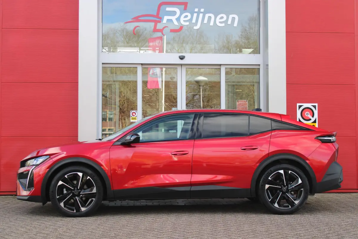 1.2 Hybrid 145PK ALLURE | ACHTERUITRIJ CAMERA | KEYLESS ENTRY/START | DRAADLOOS APPLE CARPLAY/ANDROID AUTO | DRAADLOOS TELEFOONLADEN | DAB+ RADIO | NAVIGATIE | ADAPTIVE CRUISE CONTROL | 19" 