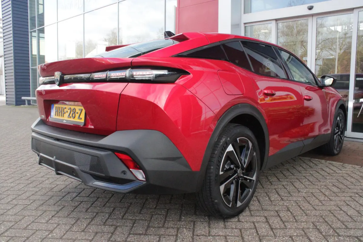 1.2 Hybrid 145PK ALLURE | ACHTERUITRIJ CAMERA | KEYLESS ENTRY/START | DRAADLOOS APPLE CARPLAY/ANDROID AUTO | DRAADLOOS TELEFOONLADEN | DAB+ RADIO | NAVIGATIE | ADAPTIVE CRUISE CONTROL | 19" 