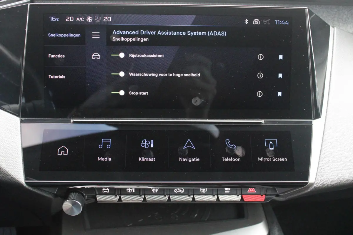 1.2 Hybrid 145PK ALLURE | ACHTERUITRIJ CAMERA | KEYLESS ENTRY/START | DRAADLOOS APPLE CARPLAY/ANDROID AUTO | DRAADLOOS TELEFOONLADEN | DAB+ RADIO | NAVIGATIE | ADAPTIVE CRUISE CONTROL | 19" 