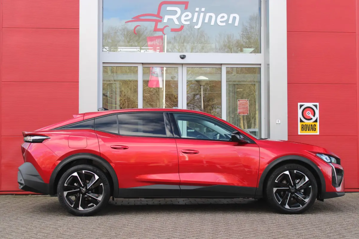 1.2 Hybrid 145PK ALLURE | ACHTERUITRIJ CAMERA | KEYLESS ENTRY/START | DRAADLOOS APPLE CARPLAY/ANDROID AUTO | DRAADLOOS TELEFOONLADEN | DAB+ RADIO | NAVIGATIE | ADAPTIVE CRUISE CONTROL | 19" 