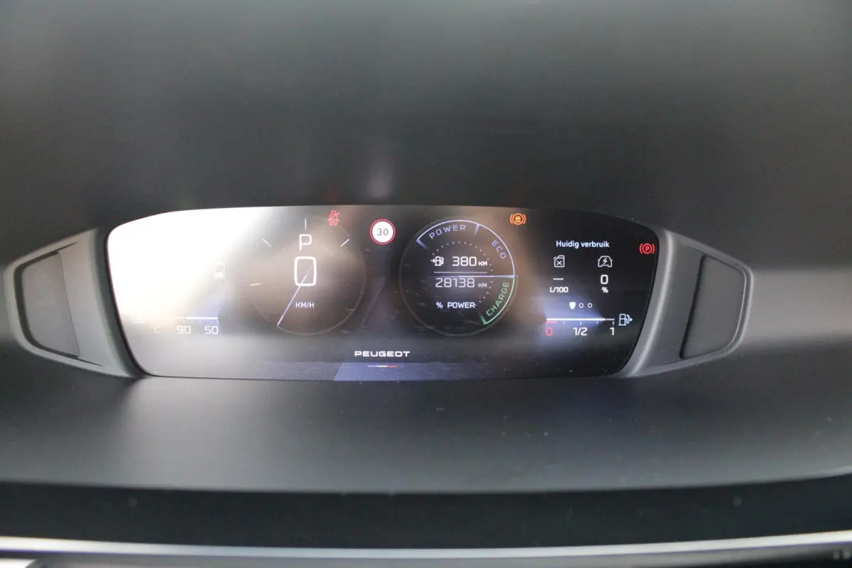 1.2 Hybrid 145PK ALLURE | ACHTERUITRIJ CAMERA | KEYLESS ENTRY/START | DRAADLOOS APPLE CARPLAY/ANDROID AUTO | DRAADLOOS TELEFOONLADEN | DAB+ RADIO | NAVIGATIE | ADAPTIVE CRUISE CONTROL | 19" 