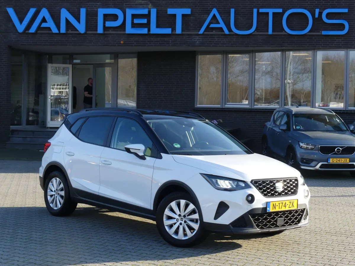 1.0 TSI Style Business Intense / Virtual / Stoelverwarming